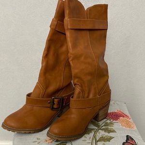 Eden in Love Dicada Boots Size 5